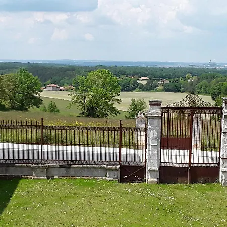 Le Moulin A Vent Bed & Breakfast