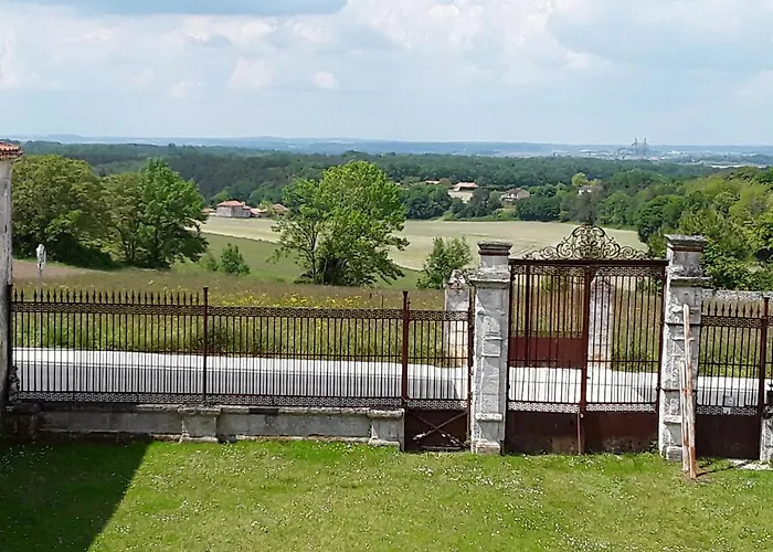 Le Moulin A Vent Bed & Breakfast